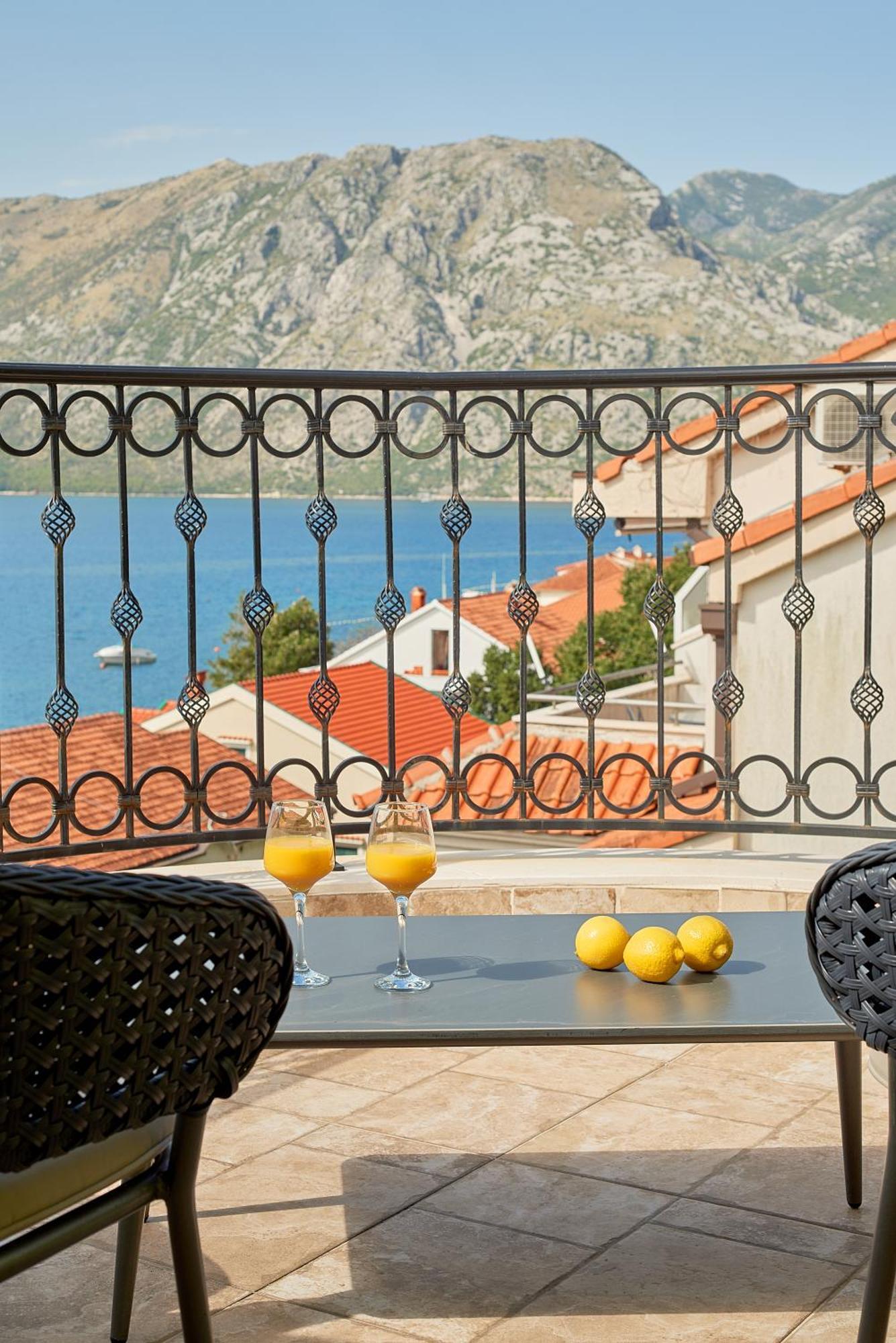 2Montenegro Mimoza Apartments 도브로타 외부 사진